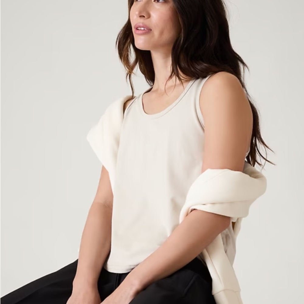 Athleta • Tan Scoop Neck Tank